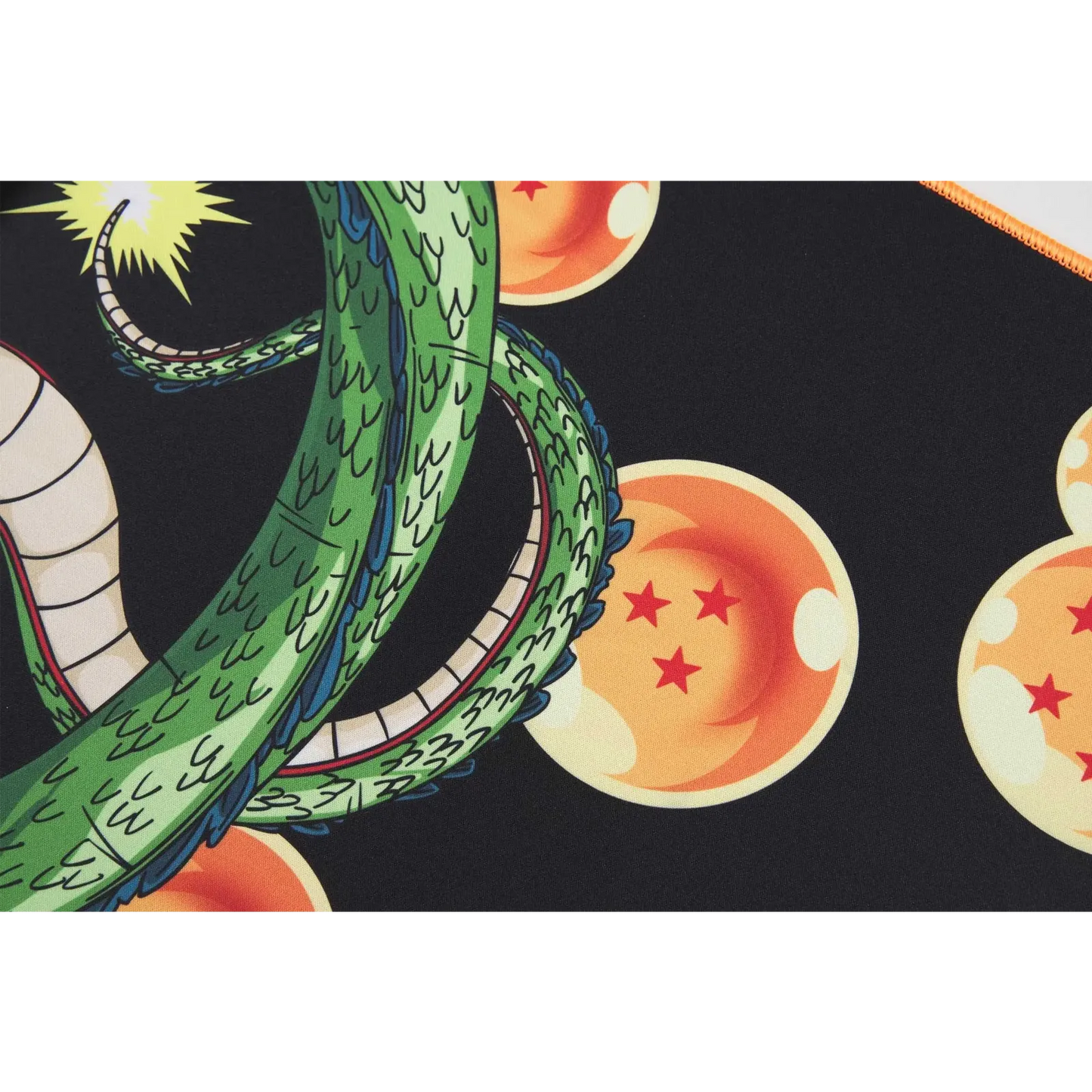 Zoom sur le motif Dragon Balls imprimé sur le tapis