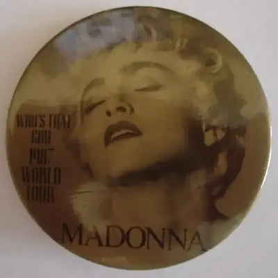 Badge Madonna - Who