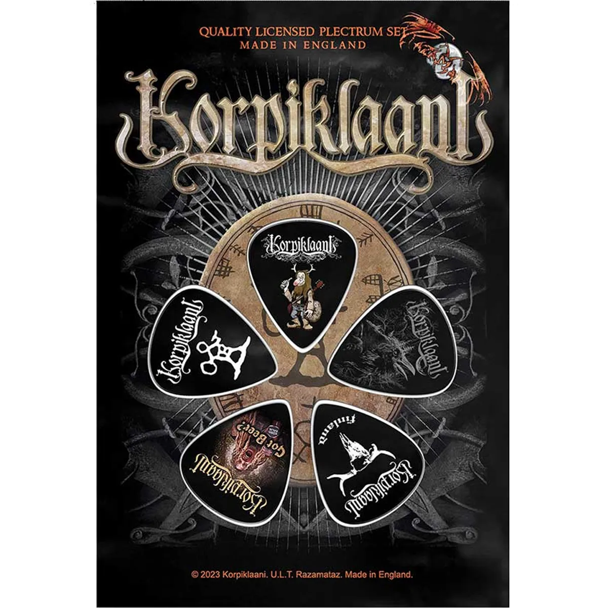 Set officiel de médiators Korpiklaani présenté sur carte blister