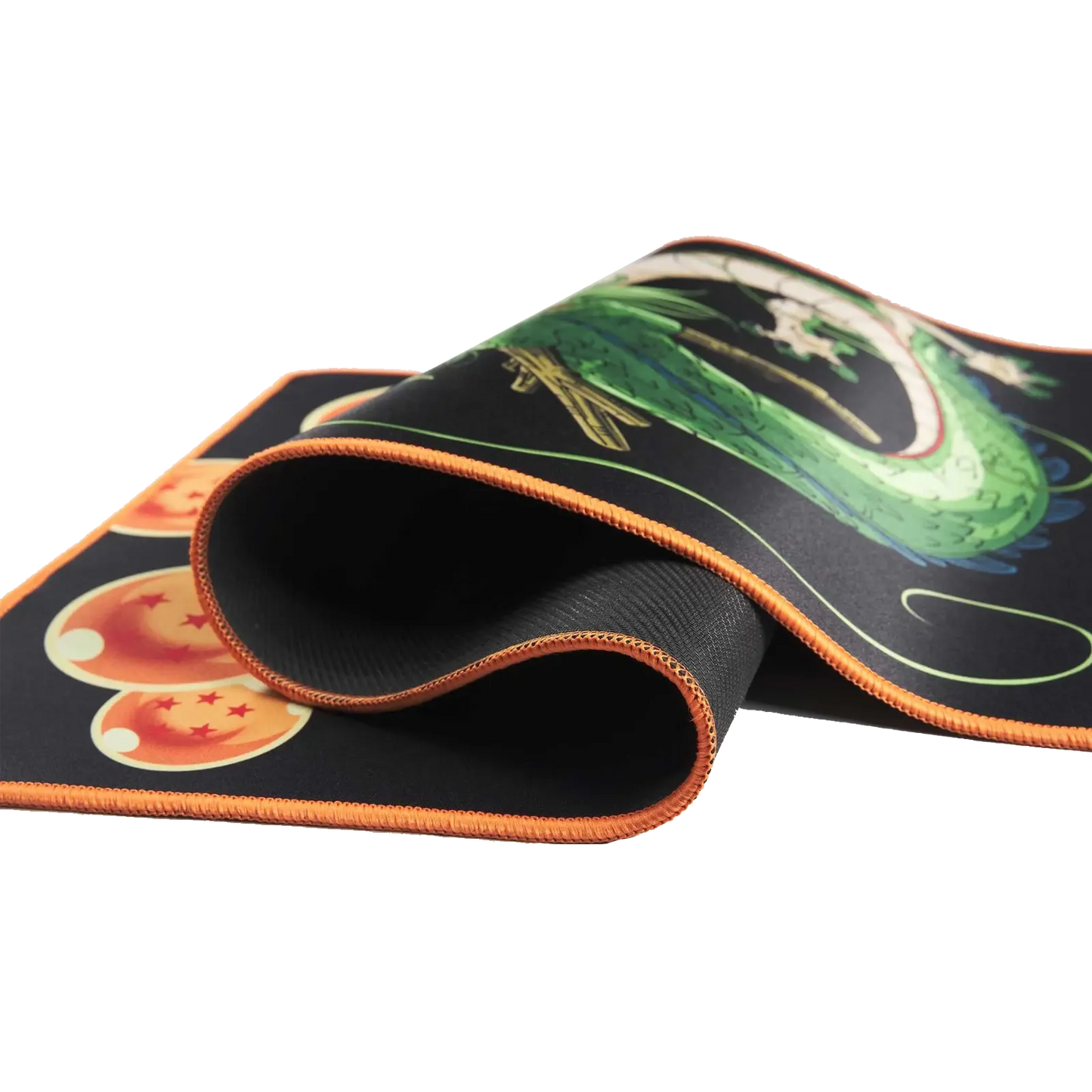 Zoom sur la finition cousue du tapis Dragon Ball Z