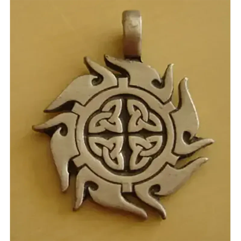Pendentif [surfeur]