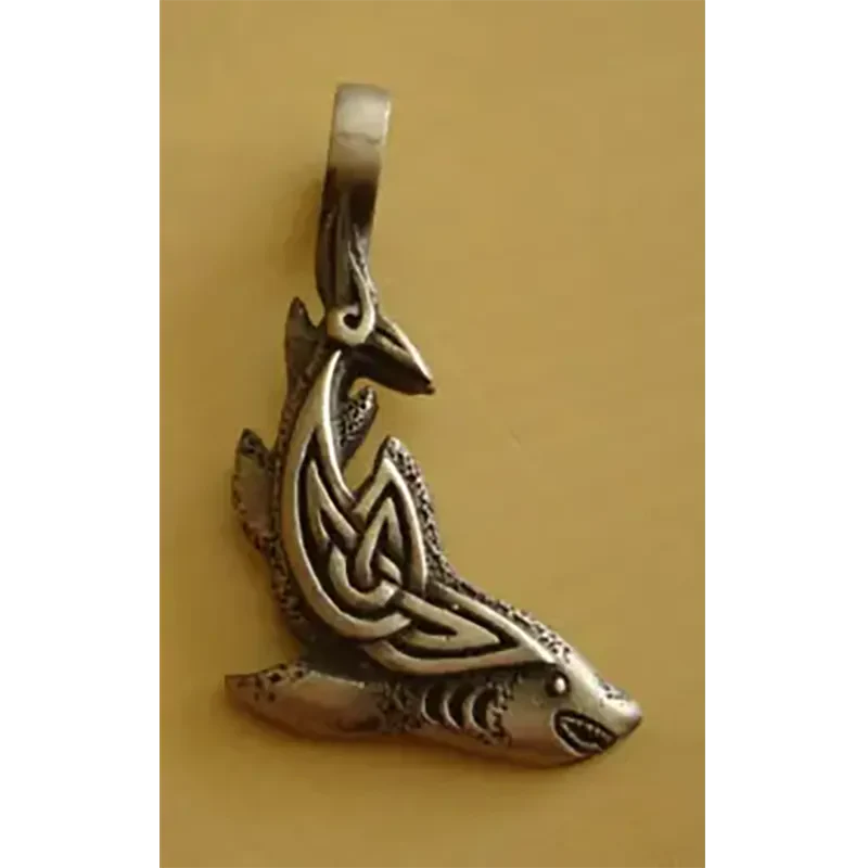 Pendentif [surfeur]