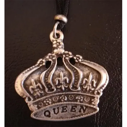 Pendant Queen