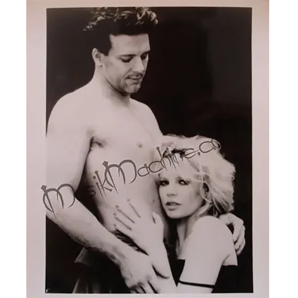 Photo Kim Basinger & Mickey Rourke [9 semaines 1/2] (20x25cm)