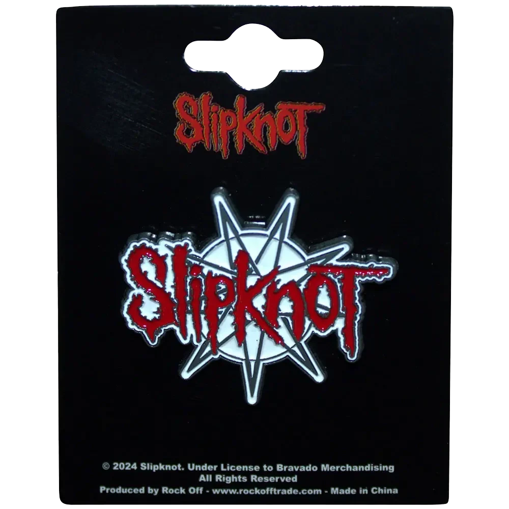 Pin's officiel Slipknot présenté sur carte Rock Off - badge blanc et rouge sous licence 2024