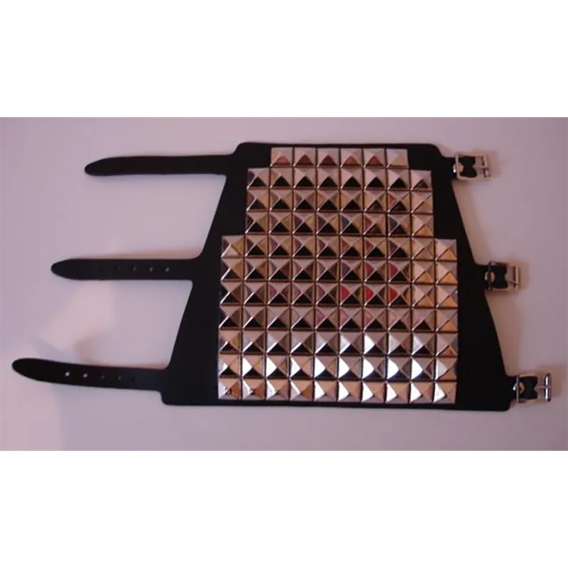 Bracelet pyramides 11 rows (à plat)